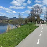 Prenocisca Mraz Nastanitev v družini *