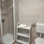 Prenocisca Mraz Nastanitev v družini *