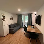 Nastanitev v družini Prenocisca Mraz *