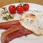 Prenocisca Mraz Nastanitev v družini *