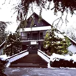 Prenocisca Mraz Nastanitev v družini *