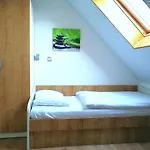 Nastanitev v družini Prenocisca Mraz