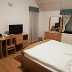 Prenocisca Mraz *