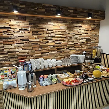 Prenocisca Mraz منزل للإقامة فيلينيه